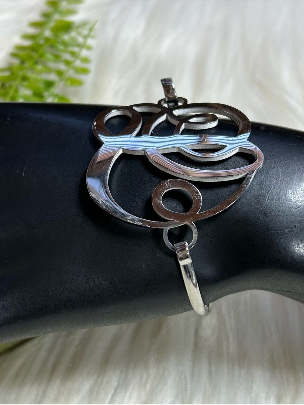 Monogram L Script silver tone Bracelet - Picture 6 of 7